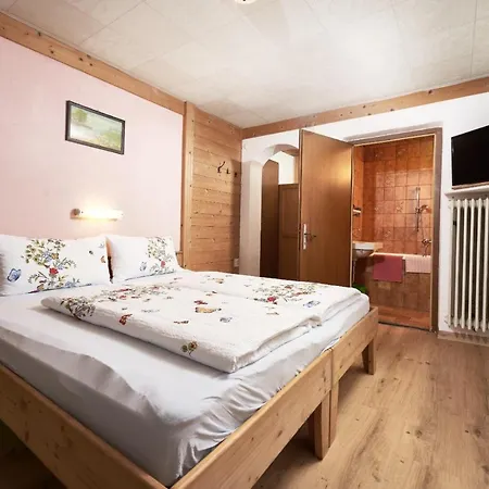 阿克提沃墨兰多尔旅馆