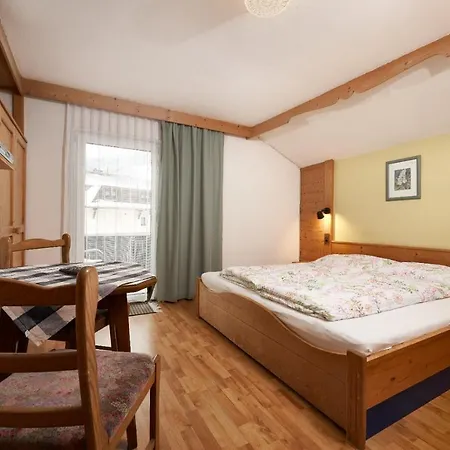 阿克提沃墨兰多尔旅馆