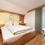 阿克提沃墨兰多尔旅馆 3* 索尔登