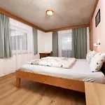 阿克提沃墨兰多尔旅馆 3* 索尔登