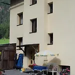 阿克提沃墨兰多尔旅馆 3* 索尔登