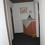 阿克提沃墨兰多尔旅馆 3*